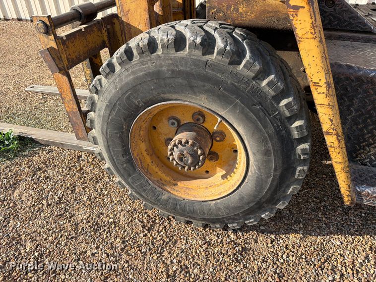image for item EW1048 1979 Champ CB40 forklift