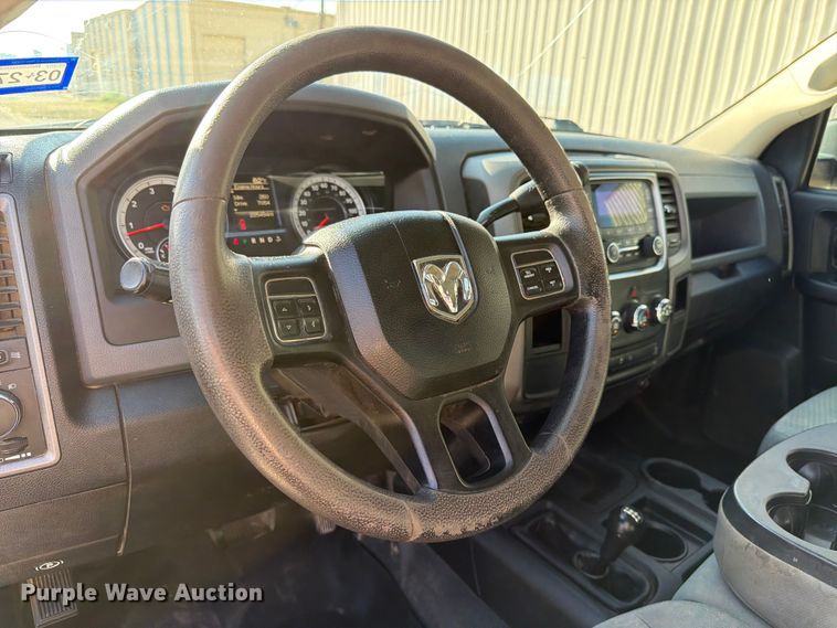 image for item EW1049 2013 Dodge 2500 Crew Cab pickup truck