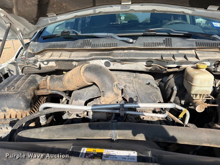 image for item EW1049 2013 Dodge 2500 Crew Cab pickup truck