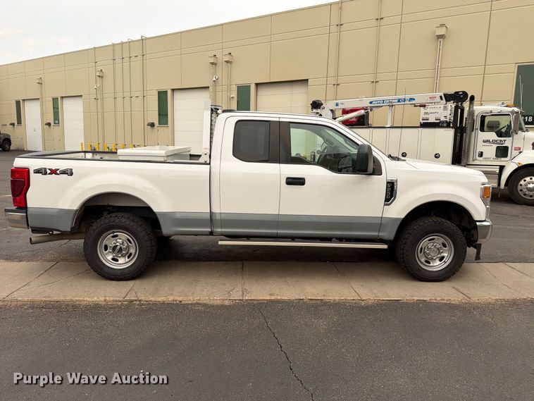 image for item EW2166 2021 Ford F250 Ext. Cab pickup truck