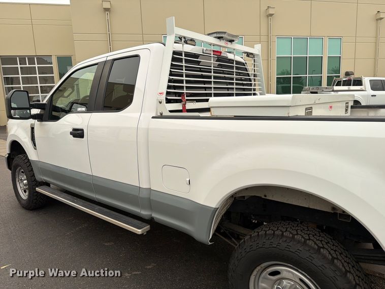 image for item EW2166 2021 Ford F250 Ext. Cab pickup truck