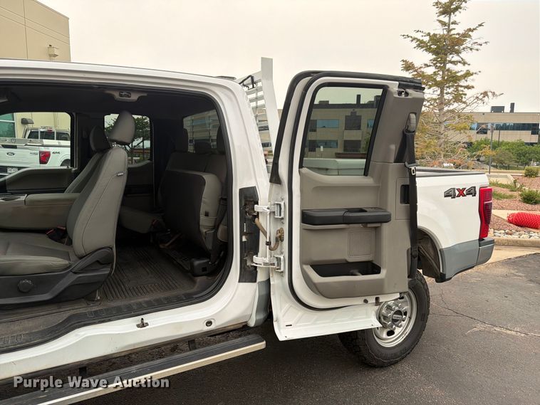 image for item EW2166 2021 Ford F250 Ext. Cab pickup truck