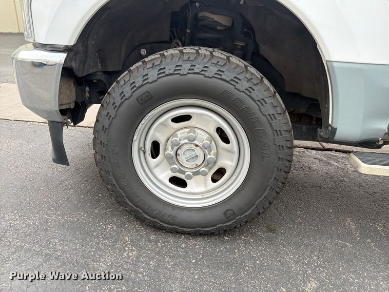 image for item EW2166 2021 Ford F250 Ext. Cab pickup truck