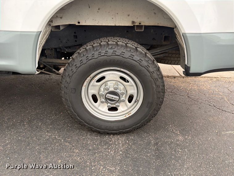 image for item EW2166 2021 Ford F250 Ext. Cab pickup truck