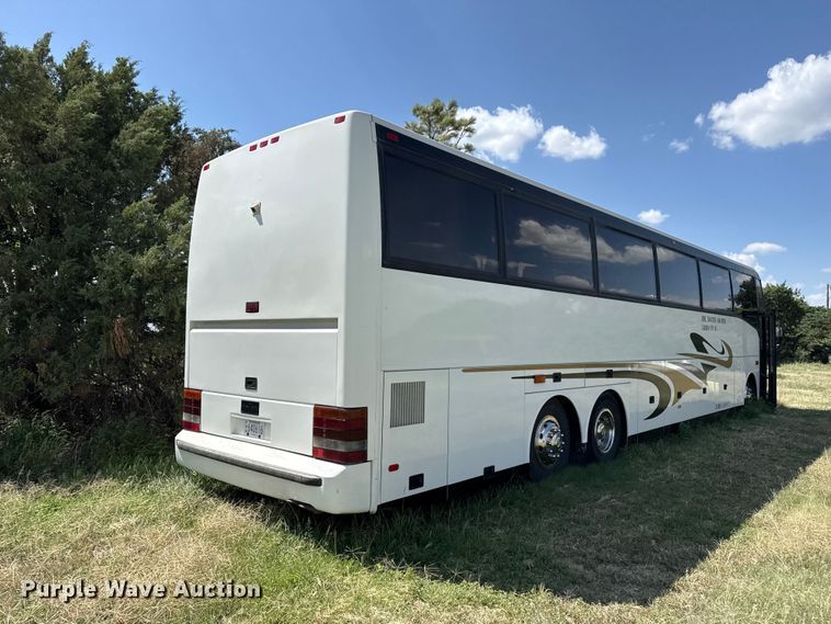 image for item EW4057 2000 Vanhool coach bus