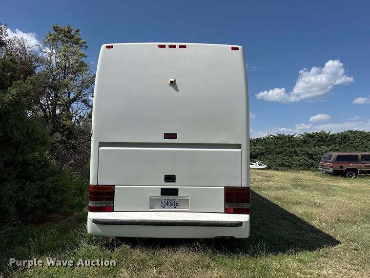 image for item EW4057 2000 Vanhool coach bus