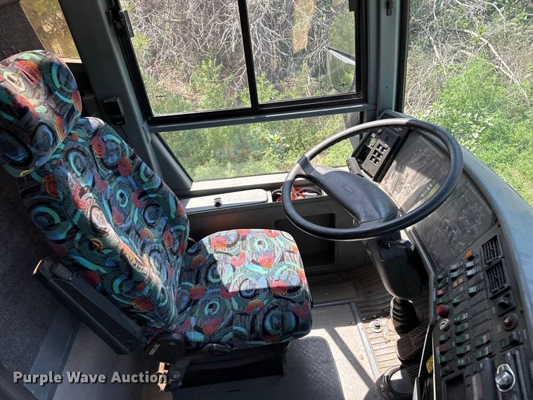 image for item EW4057 2000 Vanhool coach bus