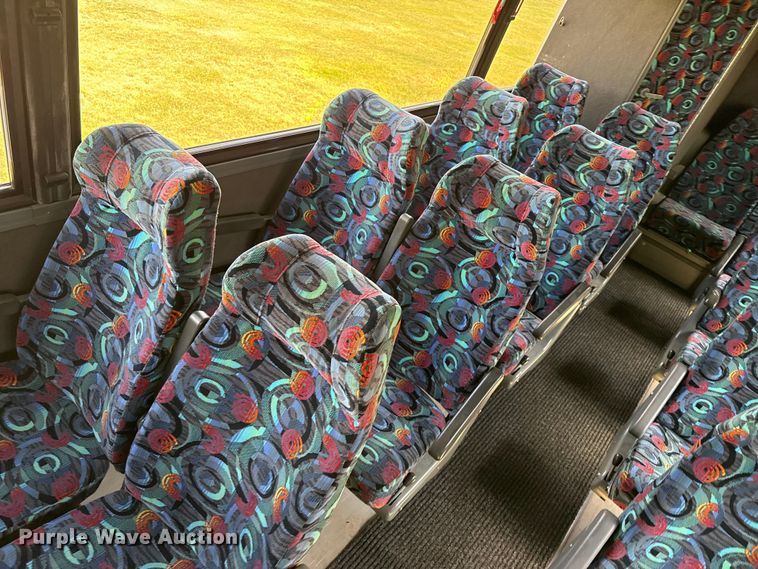 image for item EW4057 2000 Vanhool coach bus