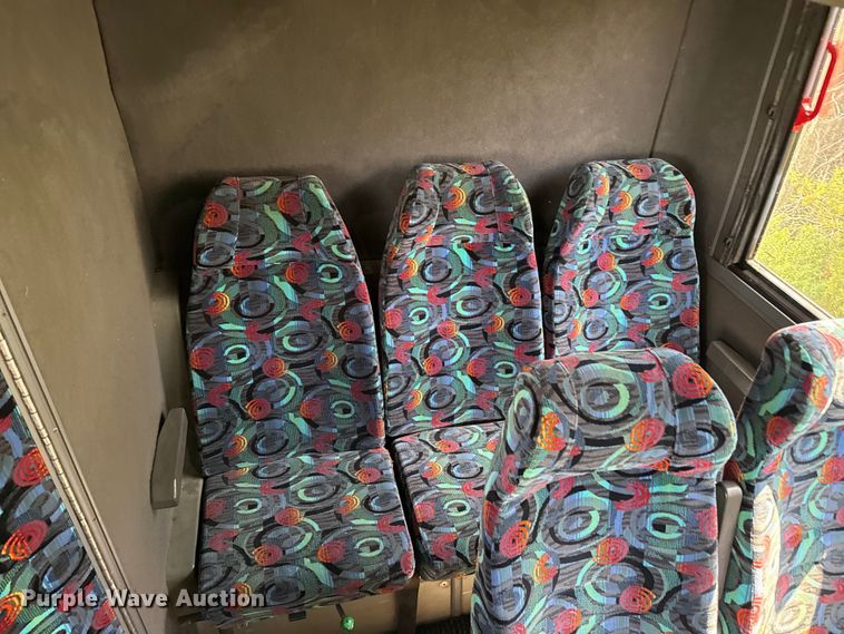 image for item EW4057 2000 Vanhool coach bus