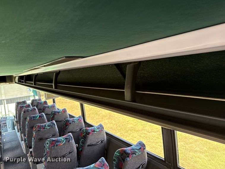 image for item EW4057 2000 Vanhool coach bus