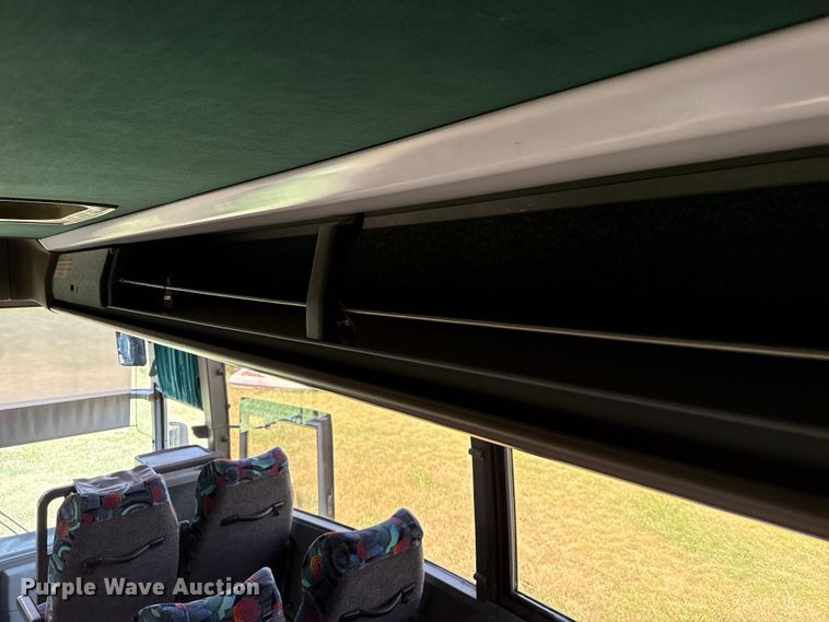 image for item EW4057 2000 Vanhool coach bus