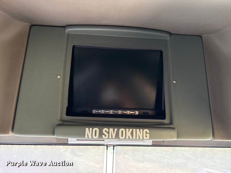 image for item EW4057 2000 Vanhool coach bus