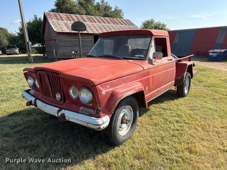1965 Jeep J-200 pickup truck