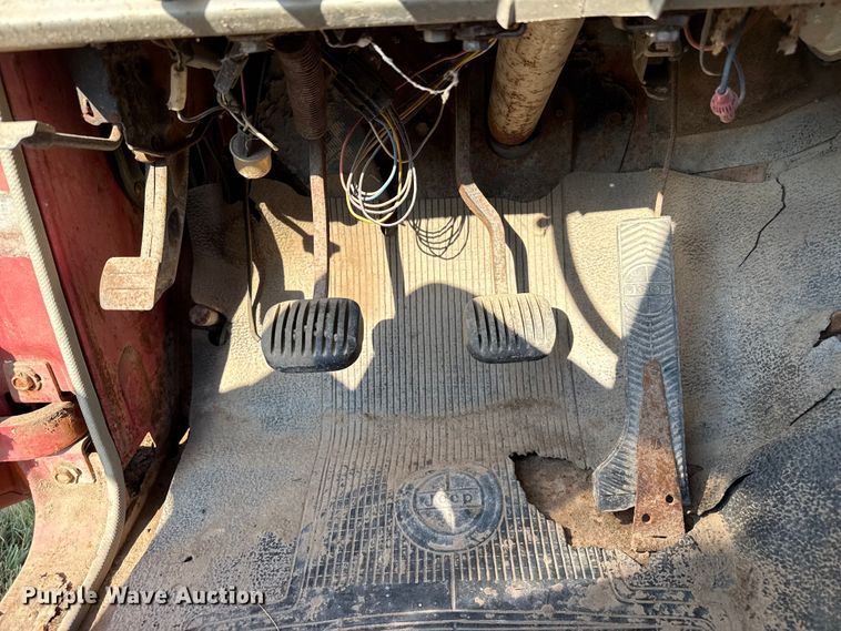 image for item EW4106 1965 Jeep J-200 pickup truck