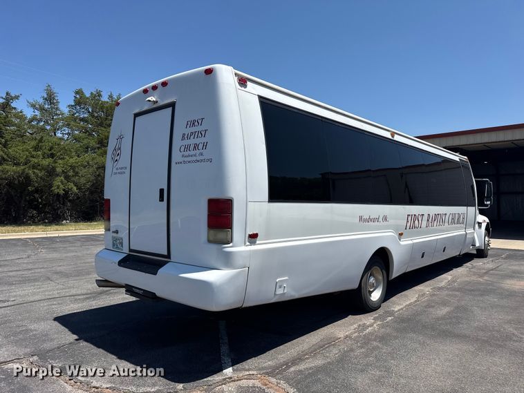 image for item EW4114 2004 International 3200 shuttle bus