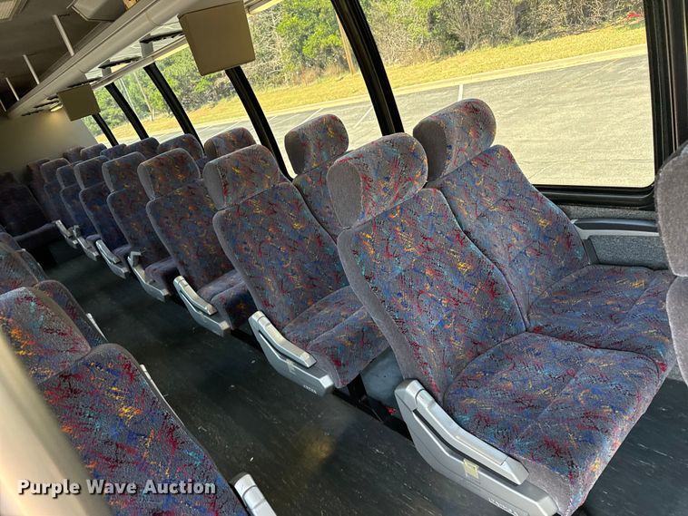 image for item EW4114 2004 International 3200 shuttle bus