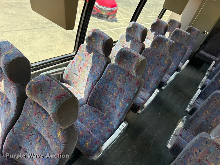 image for item EW4114 2004 International 3200 shuttle bus