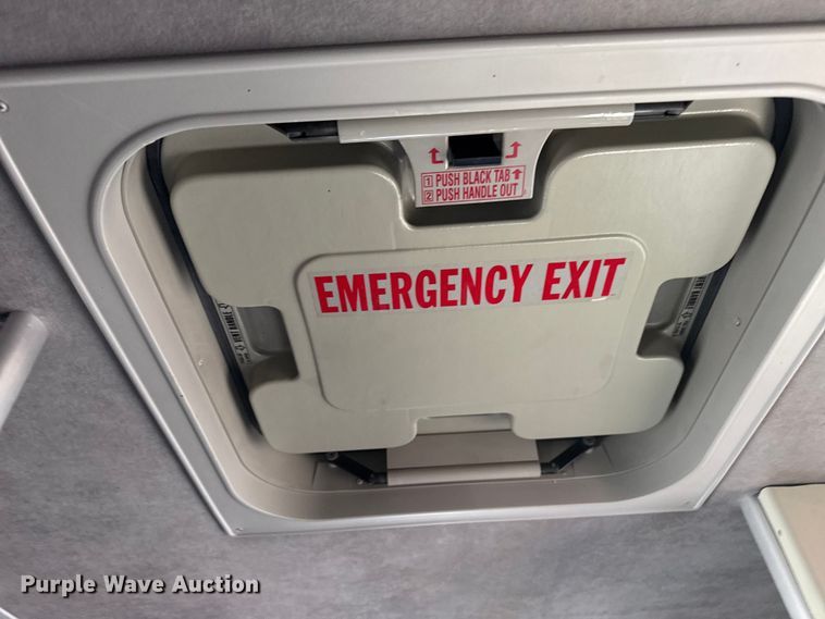 image for item EW4114 2004 International 3200 shuttle bus