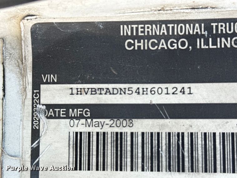 image for item EW4114 2004 International 3200 shuttle bus