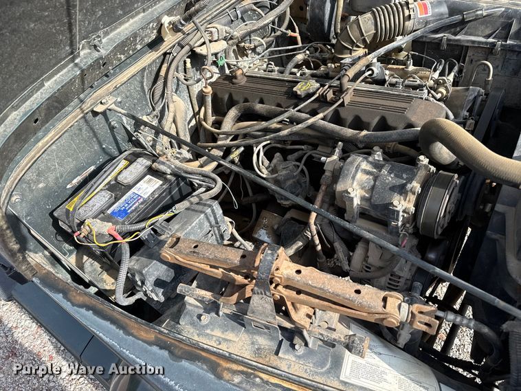 image for item EW4115 1993 Jeep Wrangler SUV