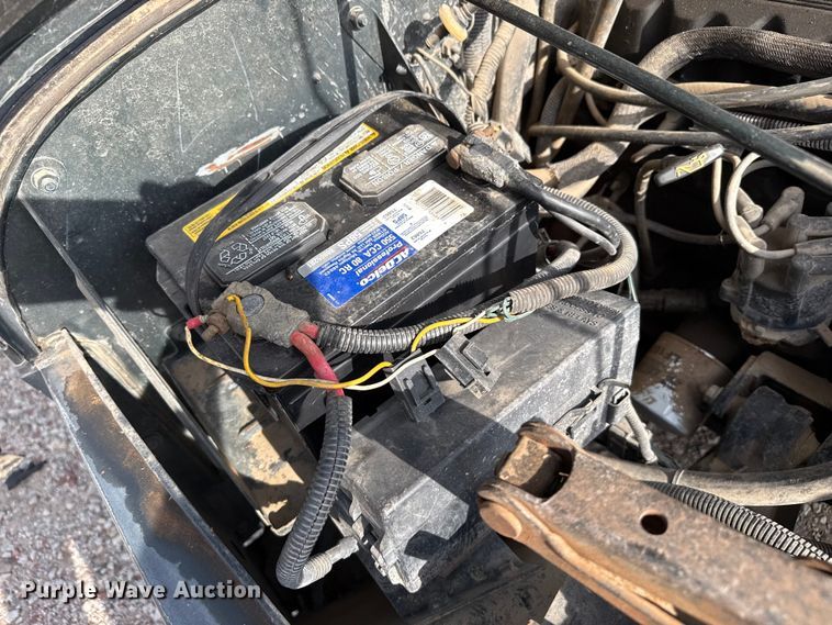 image for item EW4115 1993 Jeep Wrangler SUV