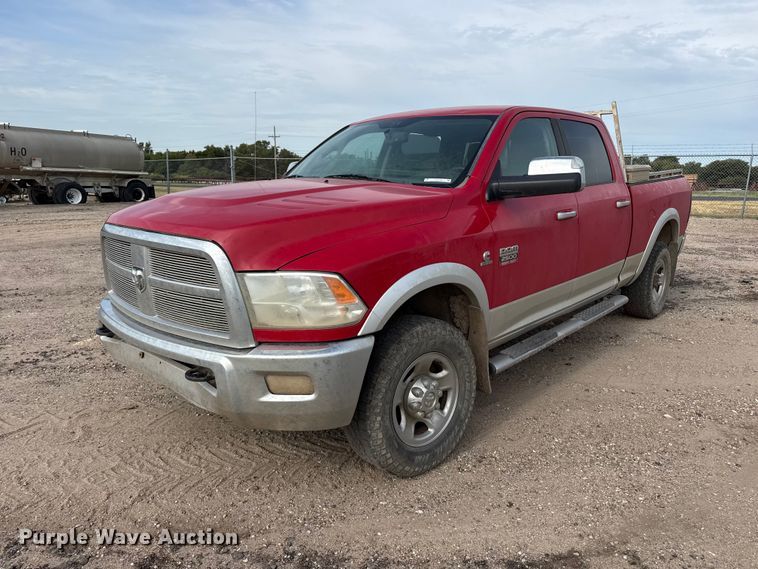 2012 Dodge Ram 2500 Crew Cab pickup truck