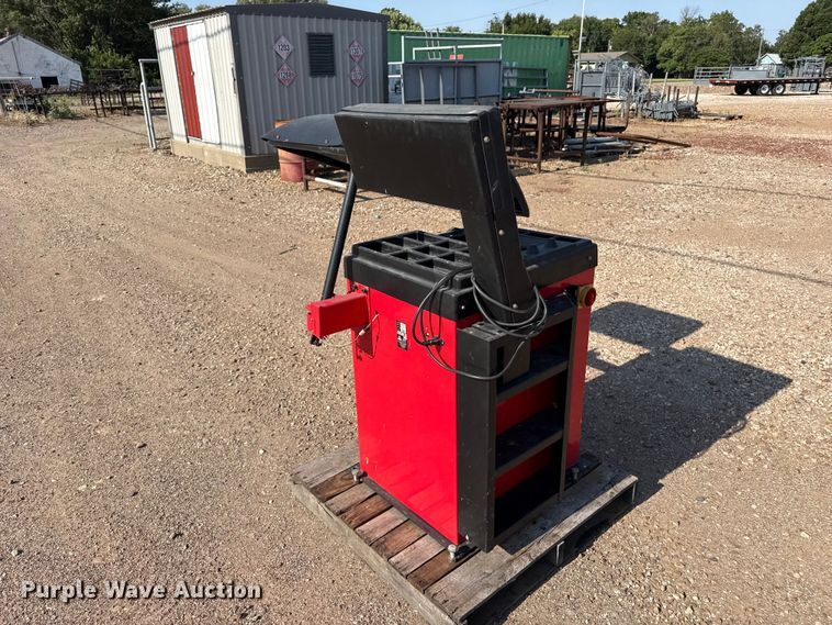 image for item EW4152 Bend-Pak Ranger DST-1000 tire balancing machine