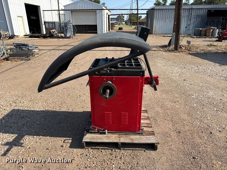 image for item EW4152 Bend-Pak Ranger DST-1000 tire balancing machine