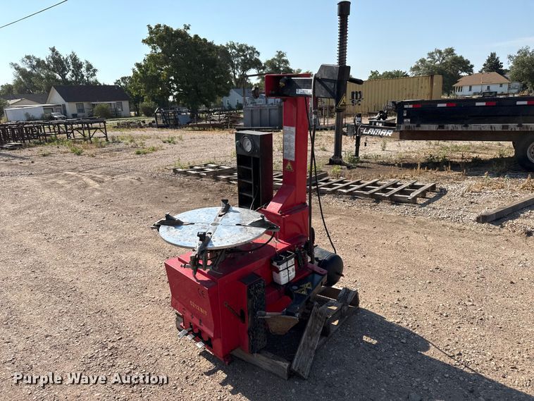 2005 Nebraska Tire C212BIT tire machine