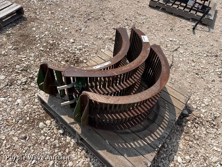 image for item EW4159 (3) John Deere concaves