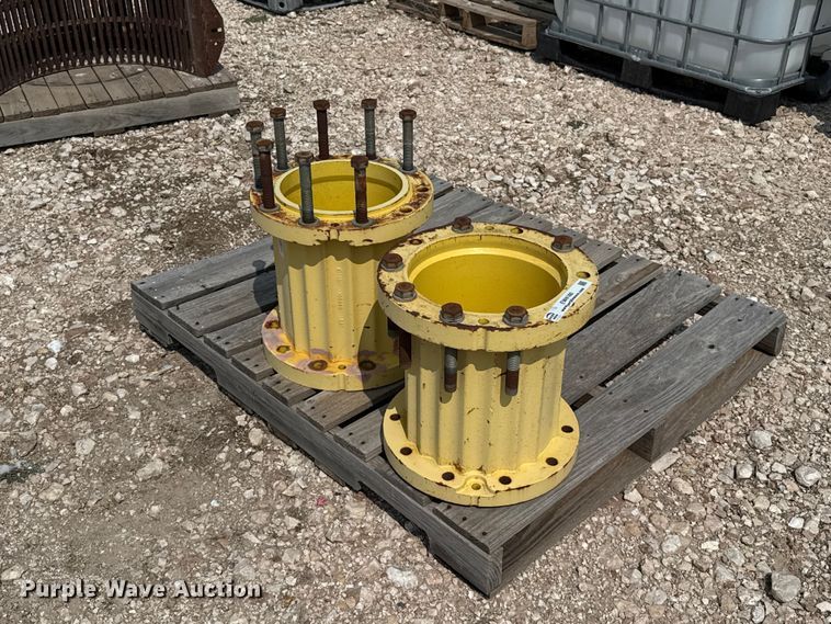 John Deere extension hubs