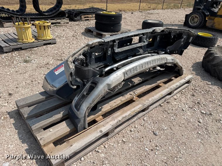 image for item EW4161 (3) Ford front bumpers