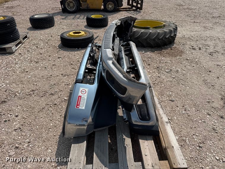 image for item EW4161 (3) Ford front bumpers