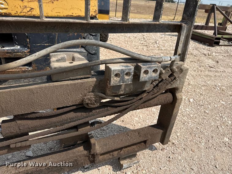 image for item EW4164 Yale GP080LGNGBE093 forklift