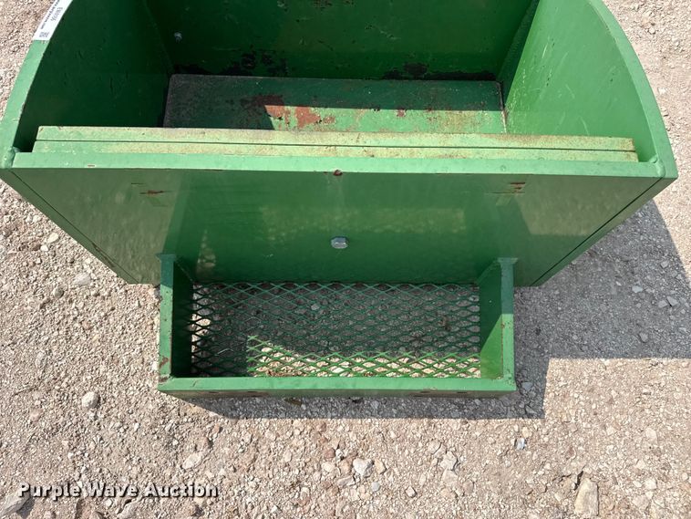 image for item EW4166 John Deere 8000 series weight box