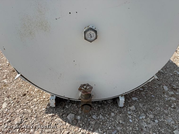 image for item EW4167 Fuel tank