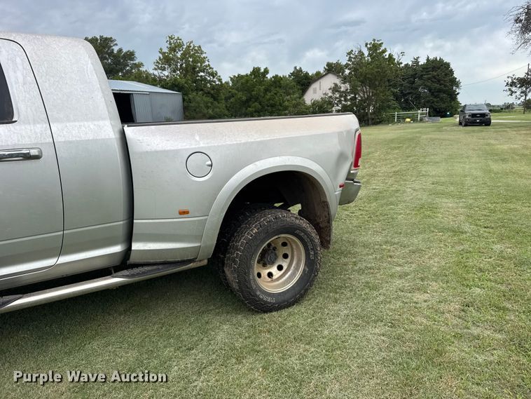 image for item EW4940 2014 RAM 3500 Laramie Crew Cab pickup truck