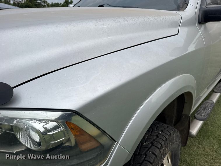 image for item EW4940 2014 RAM 3500 Laramie Crew Cab pickup truck