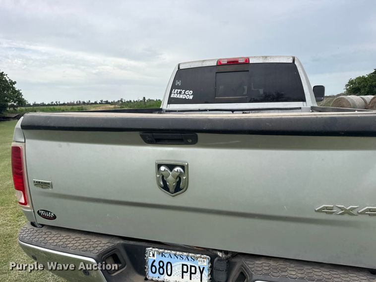 image for item EW4940 2014 RAM 3500 Laramie Crew Cab pickup truck