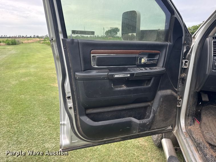 image for item EW4940 2014 RAM 3500 Laramie Crew Cab pickup truck