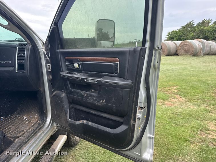 image for item EW4940 2014 RAM 3500 Laramie Crew Cab pickup truck