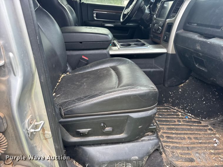 image for item EW4940 2014 RAM 3500 Laramie Crew Cab pickup truck