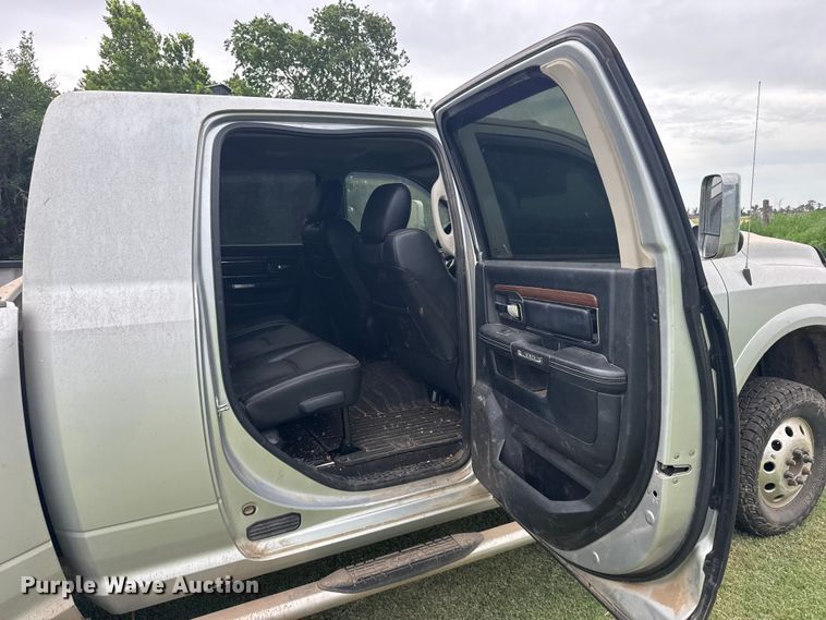 image for item EW4940 2014 RAM 3500 Laramie Crew Cab pickup truck