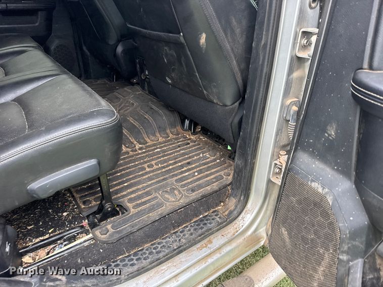 image for item EW4940 2014 RAM 3500 Laramie Crew Cab pickup truck