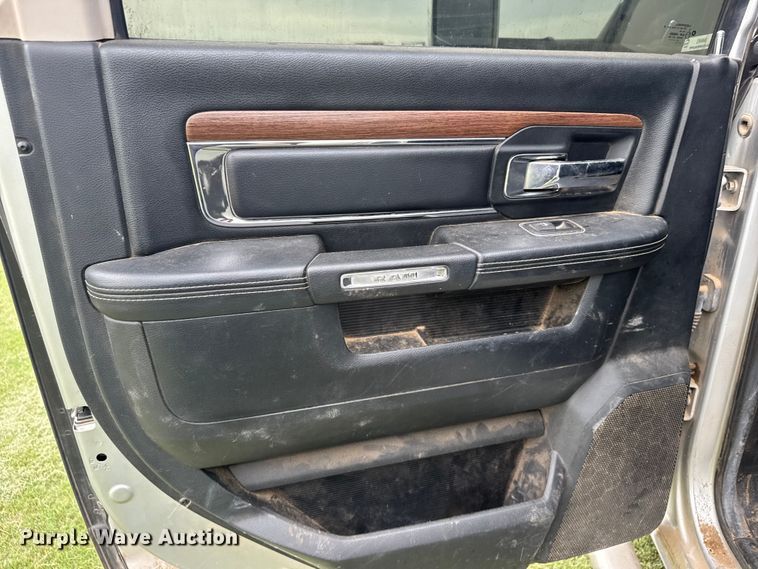 image for item EW4940 2014 RAM 3500 Laramie Crew Cab pickup truck