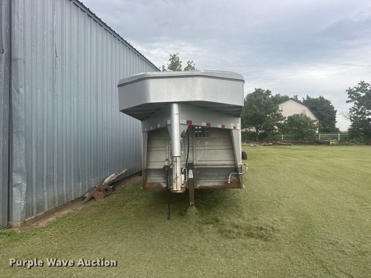 image for item EW4941 2009 Titan Trailer Mfg. 9R3178 livestock trailer