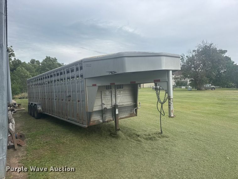 image for item EW4941 2009 Titan Trailer Mfg. 9R3178 livestock trailer