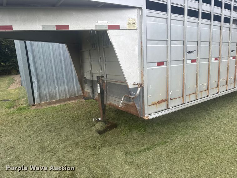 image for item EW4941 2009 Titan Trailer Mfg. 9R3178 livestock trailer