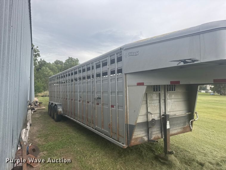 image for item EW4941 2009 Titan Trailer Mfg. 9R3178 livestock trailer