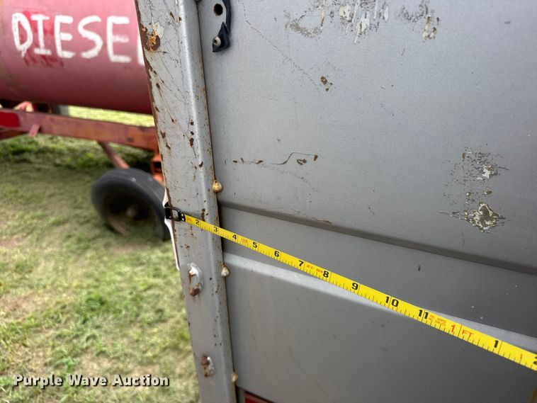 image for item EW4941 2009 Titan Trailer Mfg. 9R3178 livestock trailer
